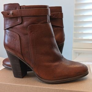 Vince Camuto Heeled‎ Ankle boots